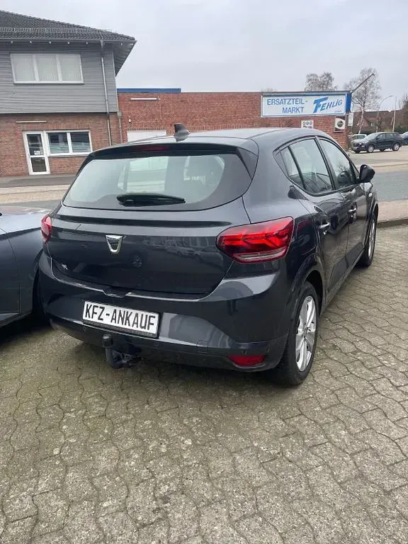 Gebraucht Dacia Sandero Expression 91 PS (66 kW) 2022 Grau Limousine