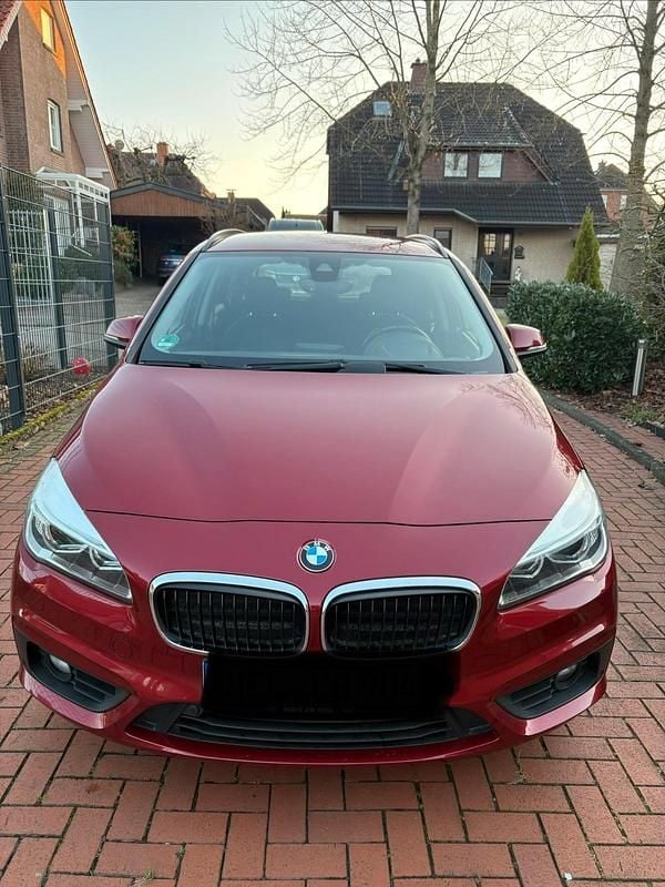 Gebraucht BMW 218 Advantage 136 PS (100 kW) 2015 Rot Kombi