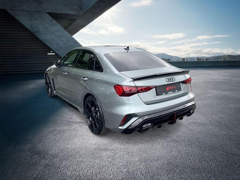Gebraucht Audi RS3 Exclusive 400 PS (294 kW) 2026 Individuallackierung grigio tita Limousine