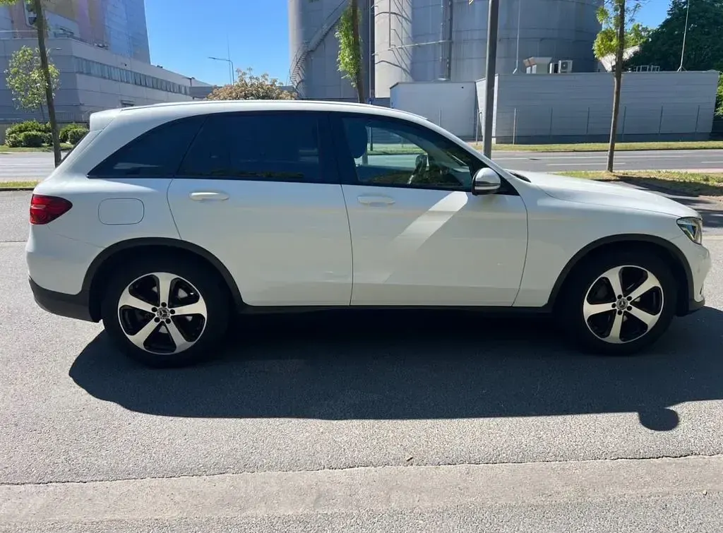 Gebraucht Mercedes GLC250 Premium 204 PS (150 kW) 2018 Weiß SUV