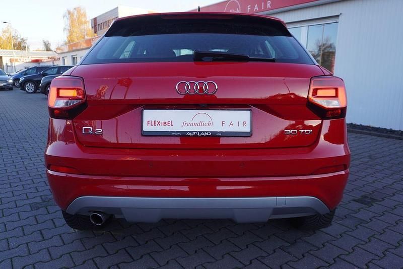 Gebraucht Audi Q2 Basis 150 PS (110 kW) 2020 Rot SUV