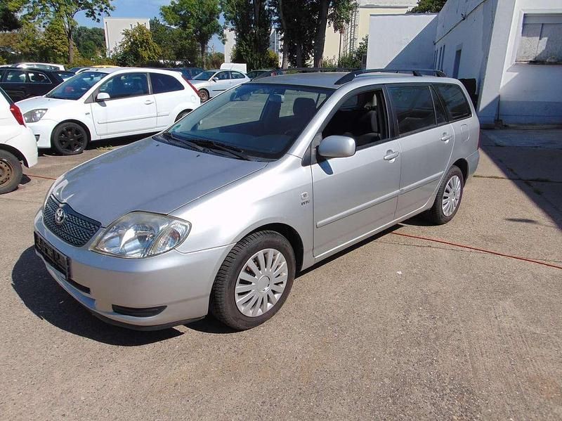 Gebraucht Toyota Corolla 110 PS (80 kW) 2002 Silber metalic Kombi