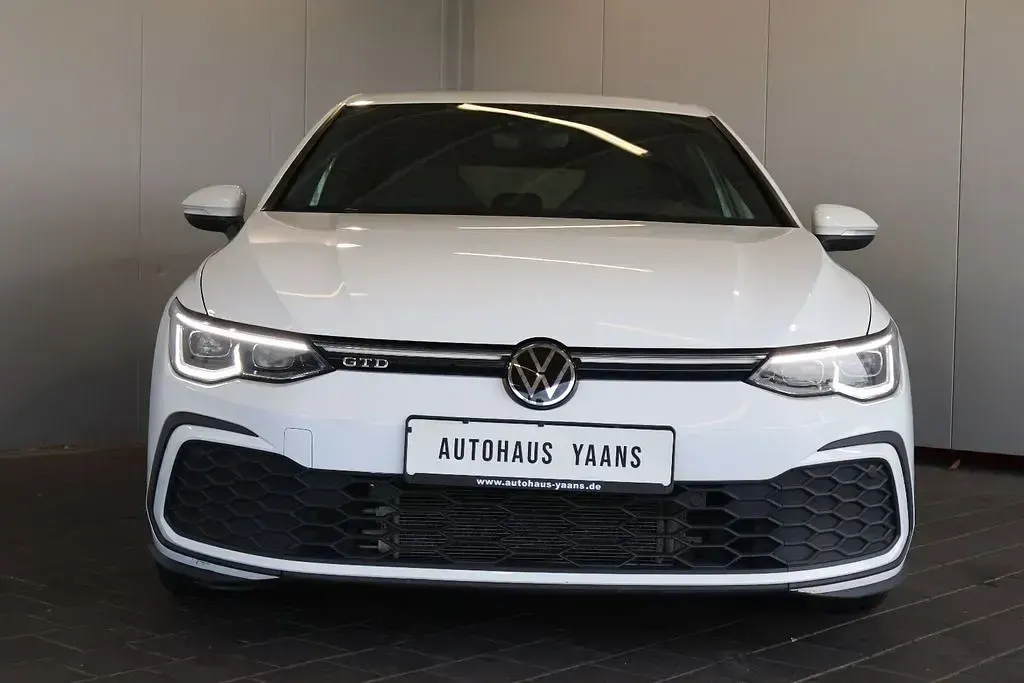 Gebraucht VW Golf VIII GTD 200 PS (147 kW) 2022 Weiß Limousine