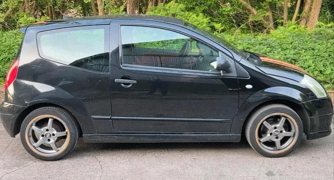 Gebraucht Citroën C2 90 PS (66 kW) 2006 Schwarz Kleinwagen