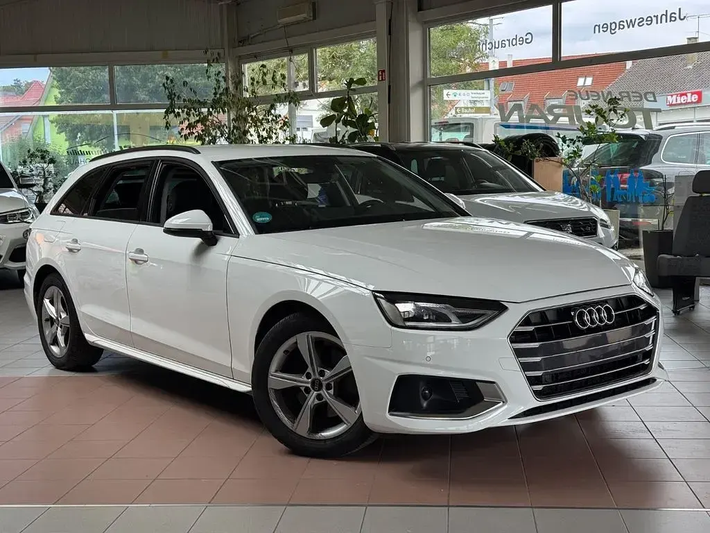 Gebraucht Audi A4 Advanced Plus 136 PS (100 kW) 2024 Weiß Kombi
