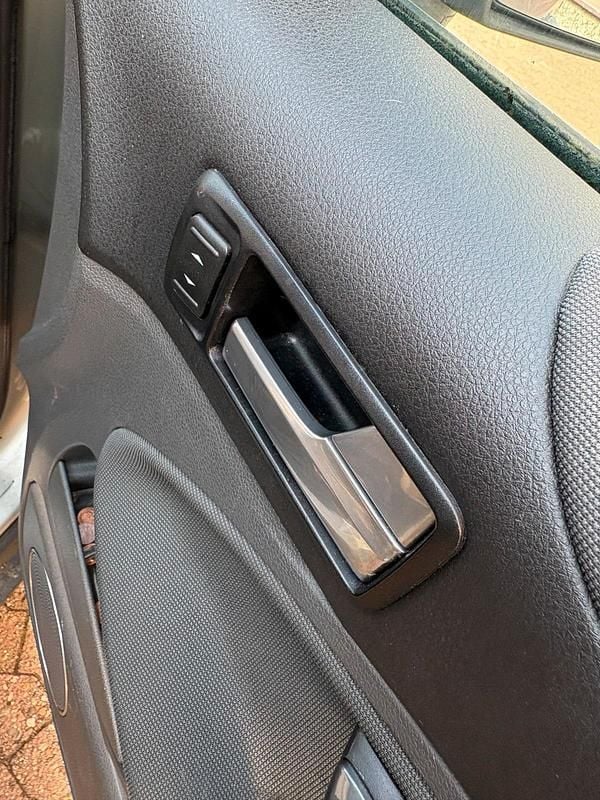 Gebraucht Ford Kuga 140 PS (102 kW) 2010 Grau SUV