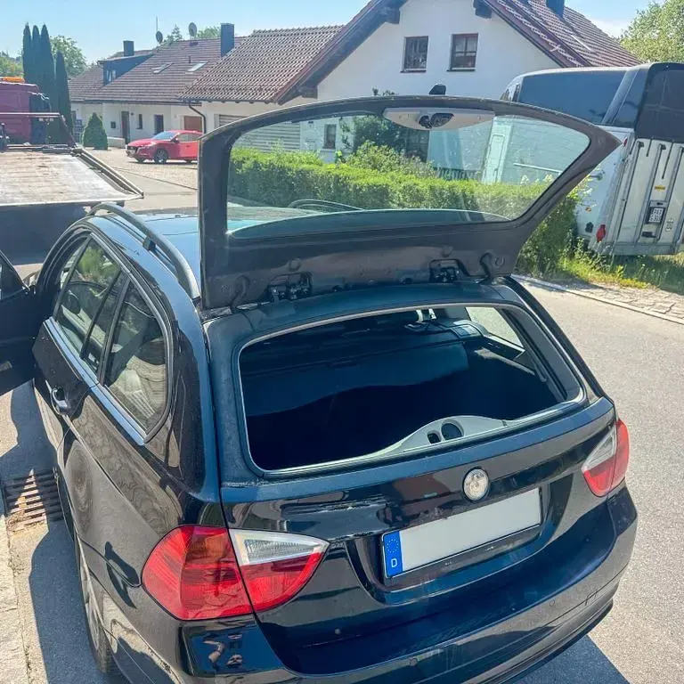 Gebraucht BMW 320 150 PS (110 kW) 2006 Schwarz Kombi