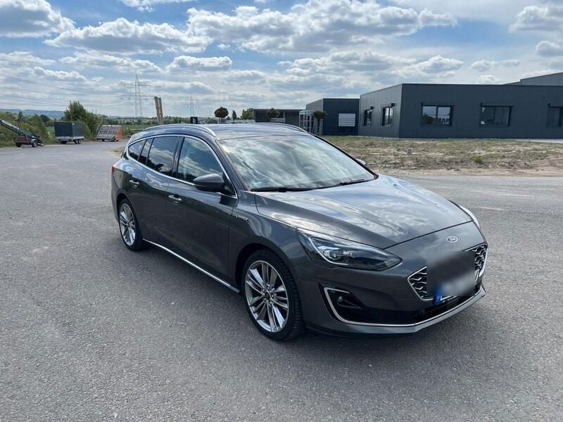 Grau Gebraucht 2020 Ford Focus Vignale Kombi | 17.100 € (Guter Preis) - Bild 1/4