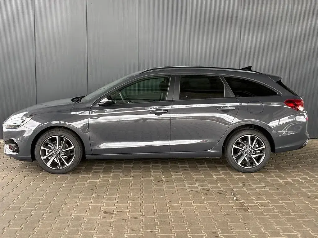Neu Hyundai i30 Comfort 101 PS (74 kW) 2025 Grau Kombi