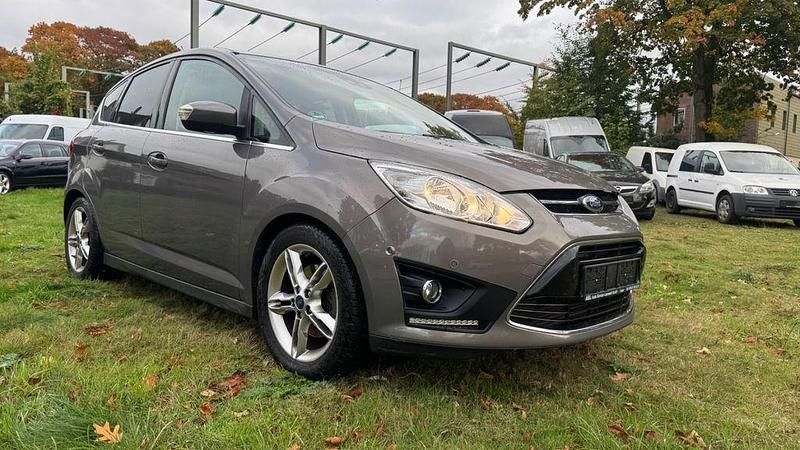 Gebraucht Ford C-MAX Titanium 140 PS (102 kW) 2015 Braun Van / Kleinbus
