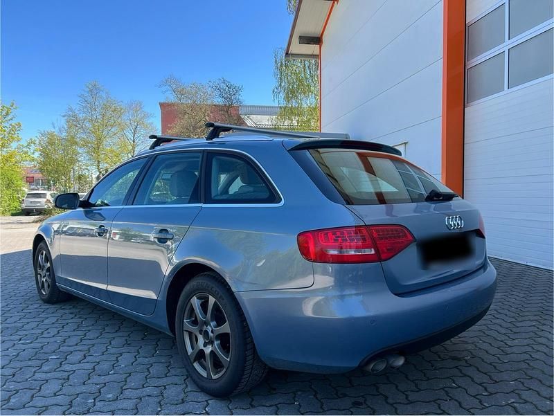 Gebraucht Audi A4 140 PS (102 kW) 2010 Grau Kombi