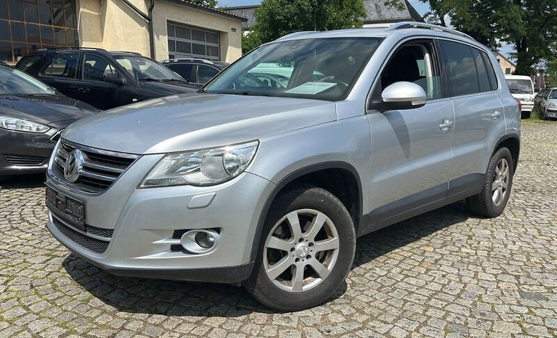 Silber Gebraucht 2010 VW Tiguan Sportline SUV | 5.500 € (Superpreis) - Bild 1/4
