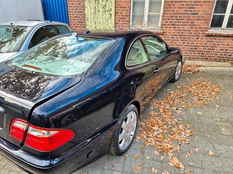Gebraucht Mercedes CLK320 218 PS (160 kW) 2001 Blau Coupé