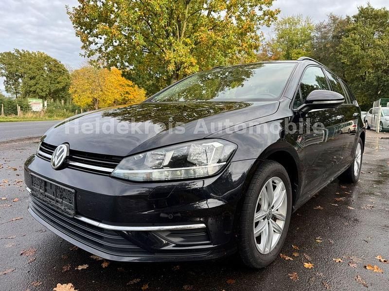 Schwarz Gebraucht 2017 VW Golf VII Comfortline Kombi | 8.500 € (Fairer Preis) - Bild 1/4