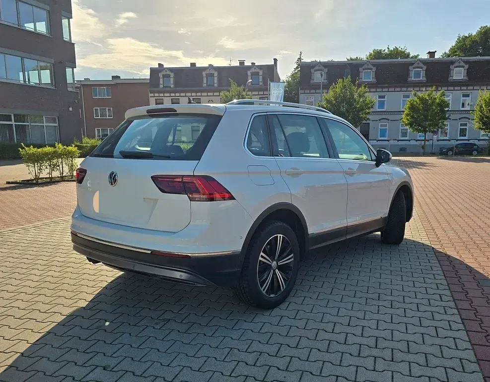 Gebraucht VW Tiguan Highline 150 PS (110 kW) 2019 Weiß SUV
