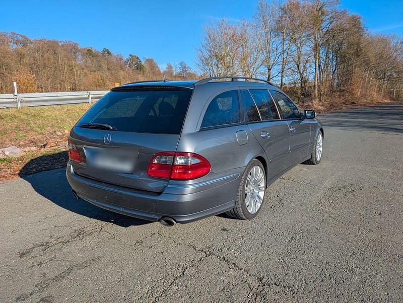 Gebraucht Mercedes E280 190 PS (139 kW) 2008 Grau Kombi