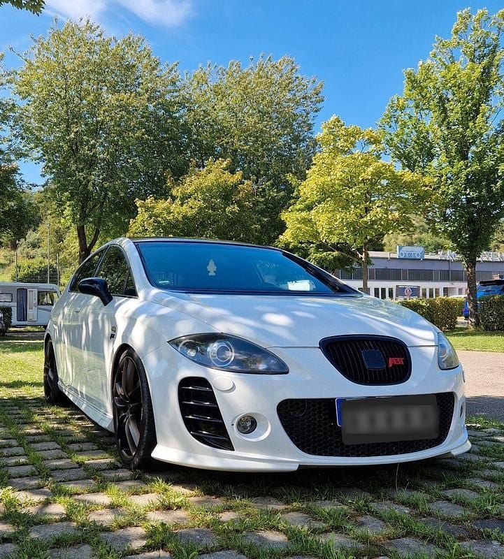 Weiß Gebraucht 2007 Cupra Leon Coupé | 8.000 € - Bild 1/4