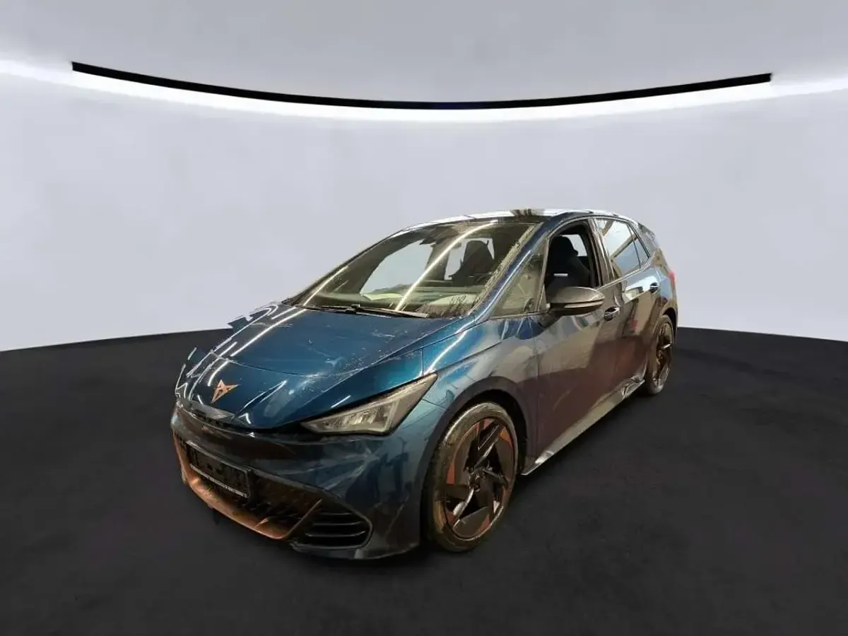 Second-hand Cupra Born 150 kW (204 CP) 2022 Albastru Hatchback