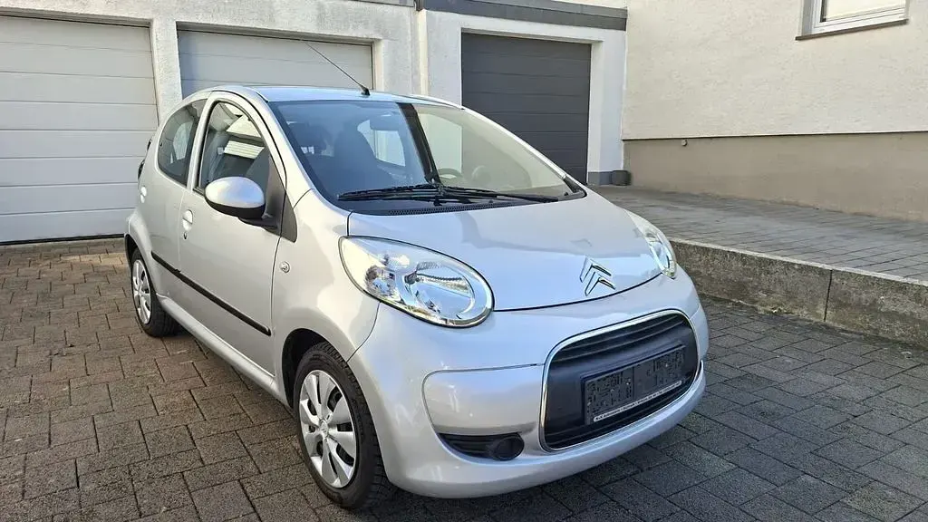 Usata Citroën C1 SELECTION 68 CV (50 kW) 2011 Argento Utilitaria