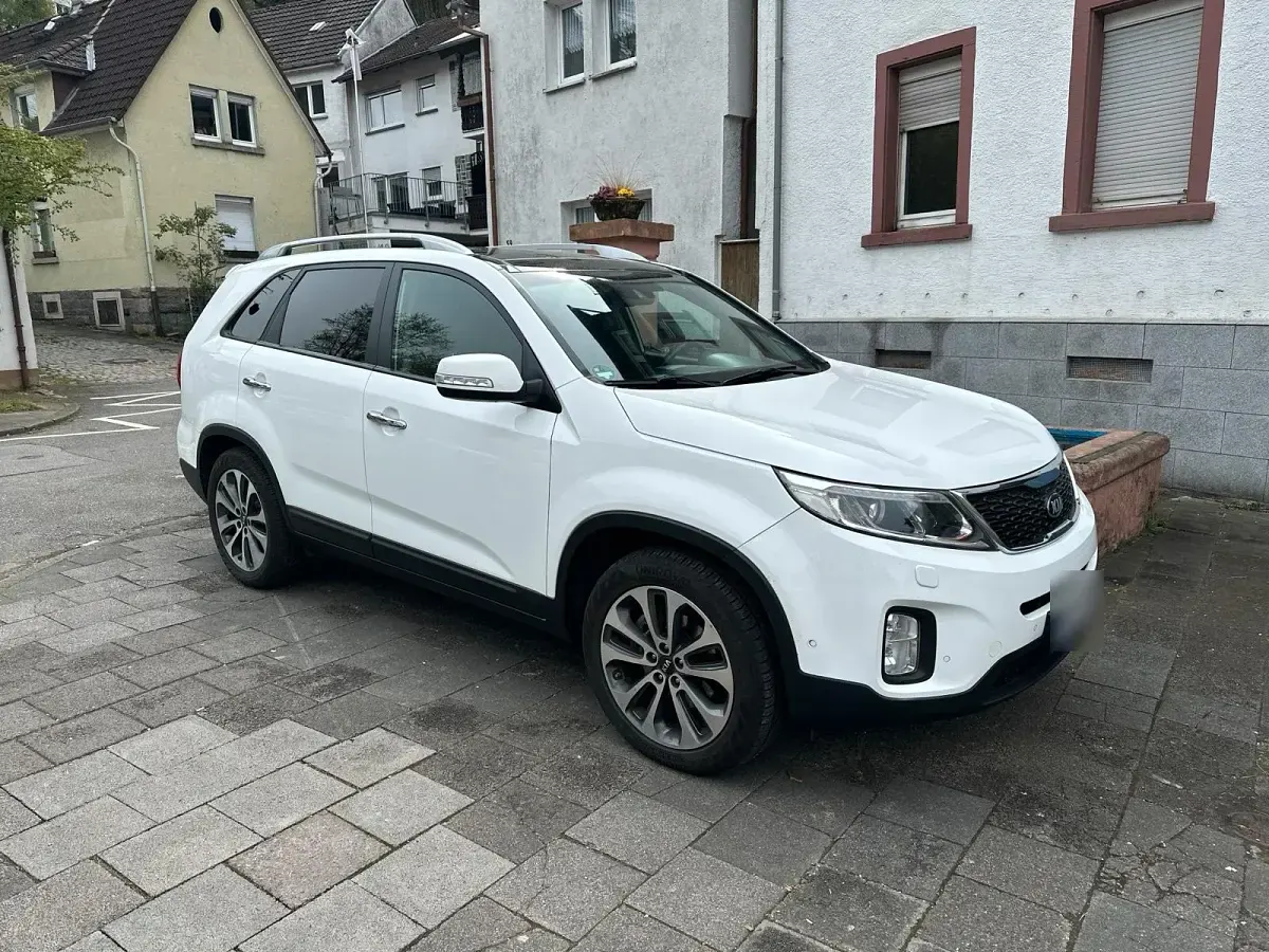 Gebraucht Kia Sorento 198 PS (145 kW) 2012 Weiß SUV
