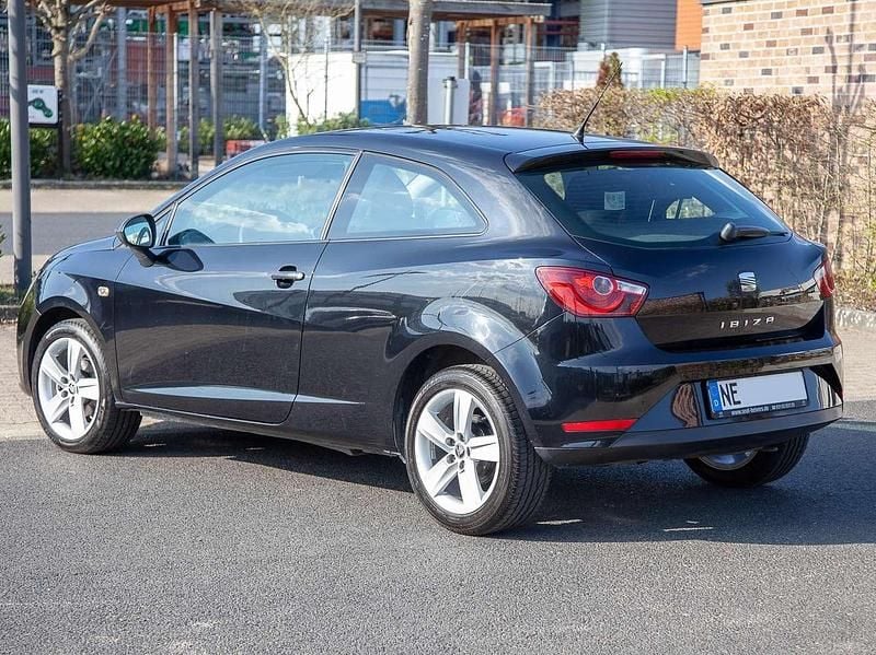 Second-hand Seat Ibiza Reference 69 CP (50 kW) 2013 Negru Hatchback