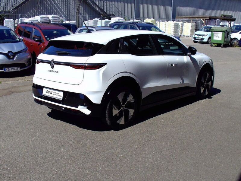 Gebraucht Renault Megane E-Tech Equilibre 96 kW (131 PS) 2023 Arktisweiß Limousine