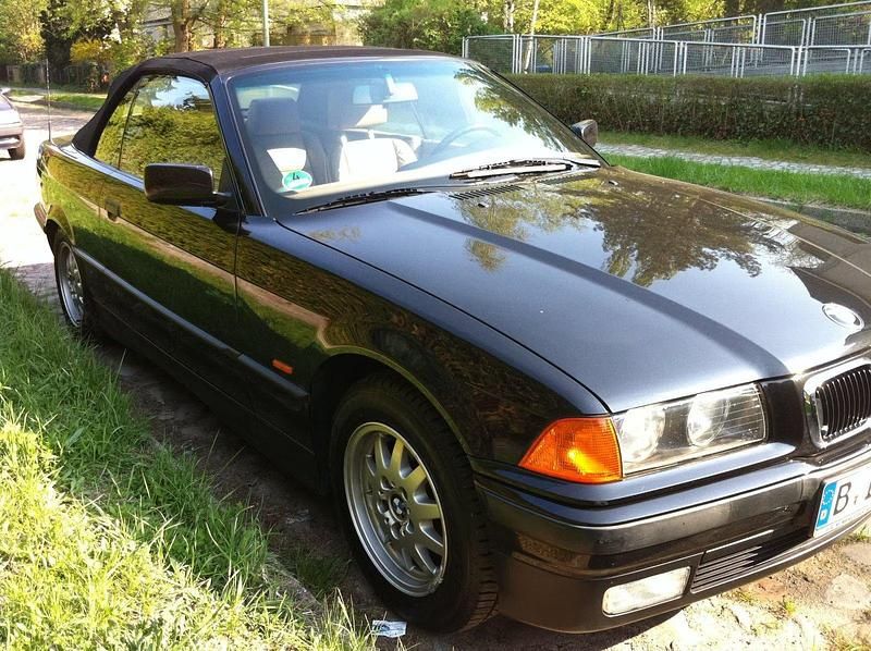 Gebraucht BMW 320 Cabriolet 150 PS (110 kW) 1997 Schwarz Cabrio