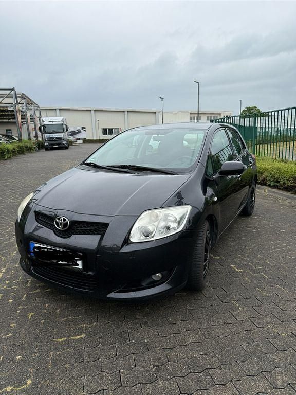 Schwarz Gebraucht 2006 Toyota Auris Sol Limousine | 3.150 € (Etwas zu teuer) - Bild 1/4