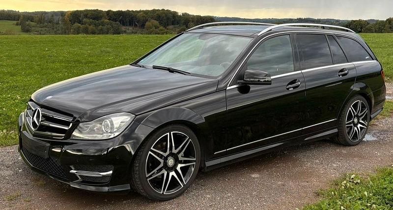 Schwarz Gebraucht 2013 Mercedes C250 AMG line Kombi | 14.300 € (Fairer Preis) - Bild 1/4