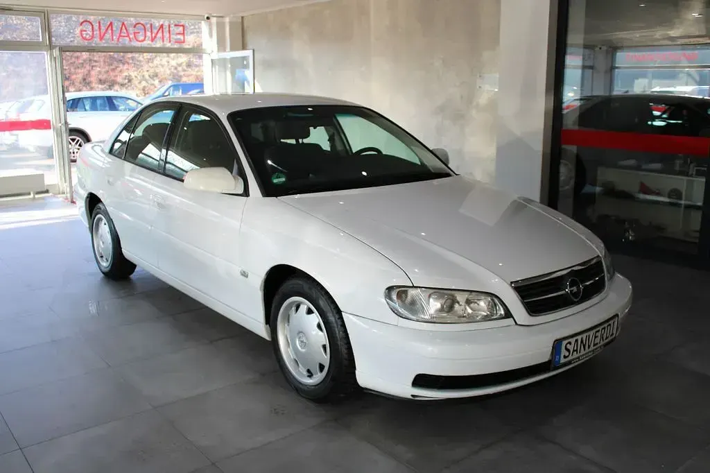 Gebraucht Opel Omega Selection 144 PS (105 kW) 2001 Weiß Limousine