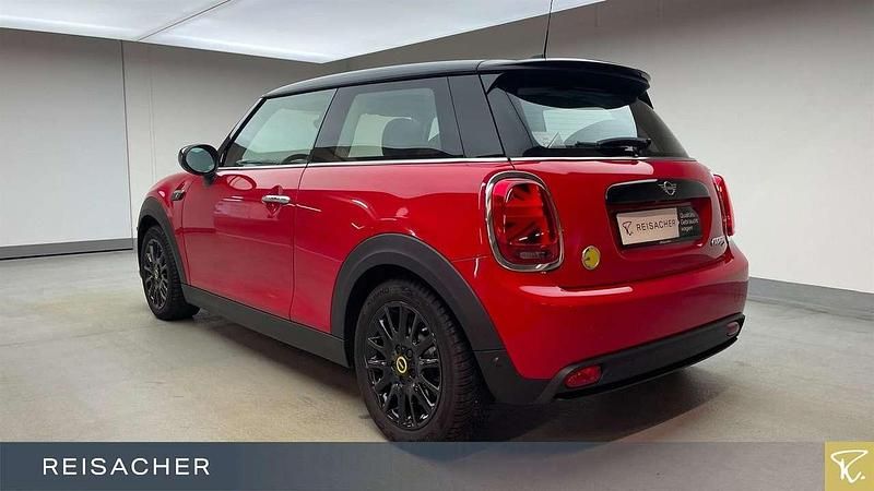 Gebraucht Mini Cooper Coupé Classic 135 kW (184 PS) 2023 Chili red Coupé