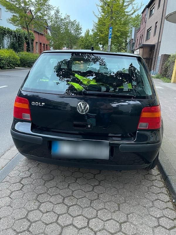 Gebraucht VW Golf IV 2002 Schwarz Kleinwagen