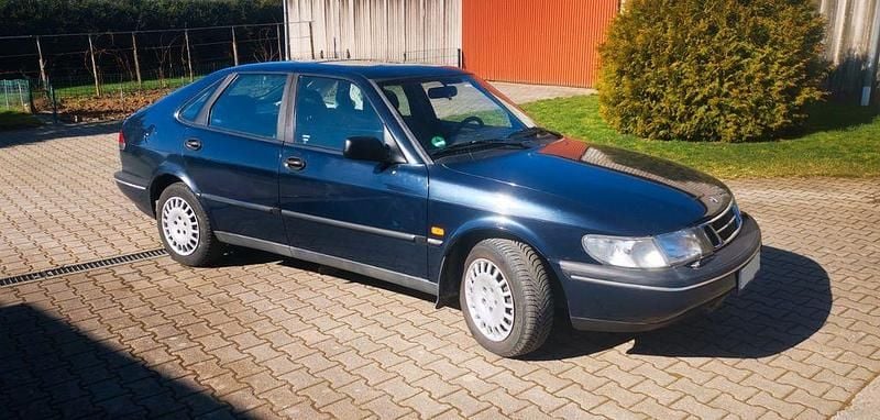 Gebraucht Saab 900 131 PS (96 kW) 1996 Blau Limousine