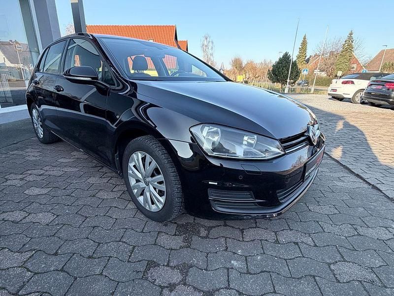 Gebraucht VW Golf VII 110 PS (80 kW) 2016 Schwarz Limousine