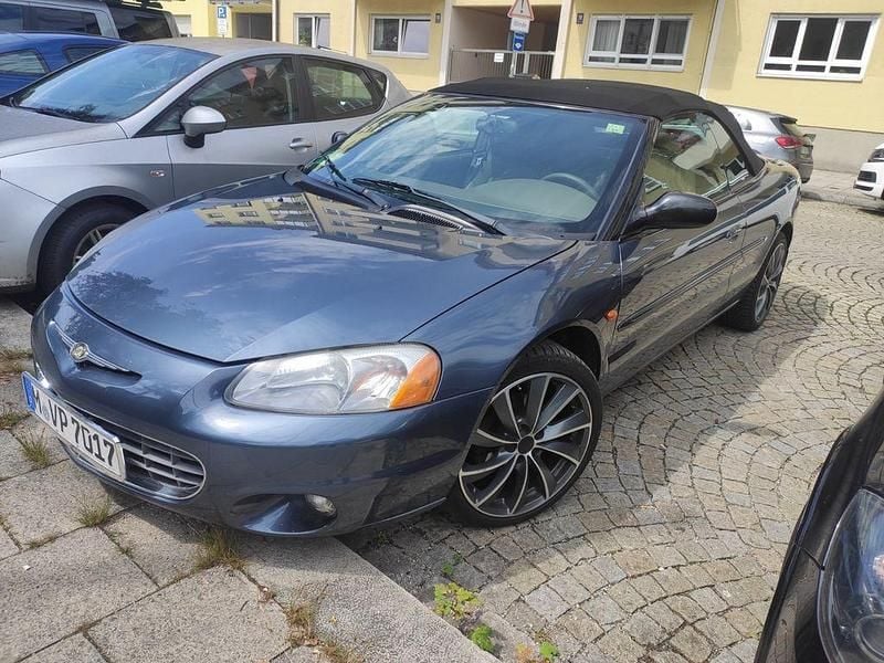 Gebraucht Chrysler Sebring Cabriolet 203 PS (149 kW) 2002 Blau Cabrio