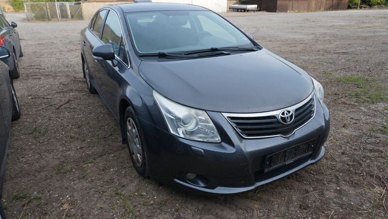 Grau Gebraucht 2010 Toyota Avensis Edition Limousine | 3.790 € (Fairer Preis) - Bild 1/4