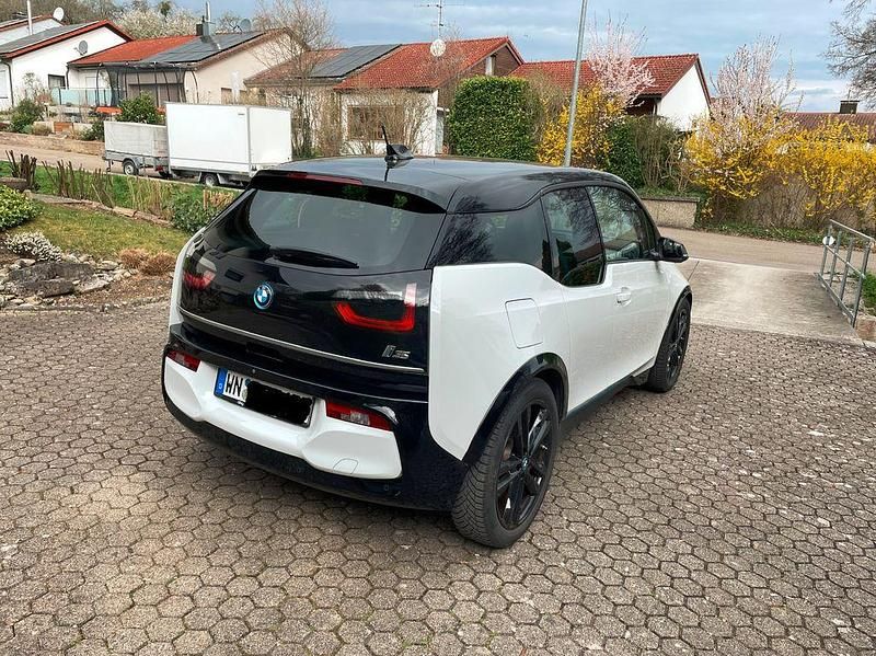Gebraucht BMW i3 135 kW (184 PS) 2022 Weiß Kleinwagen