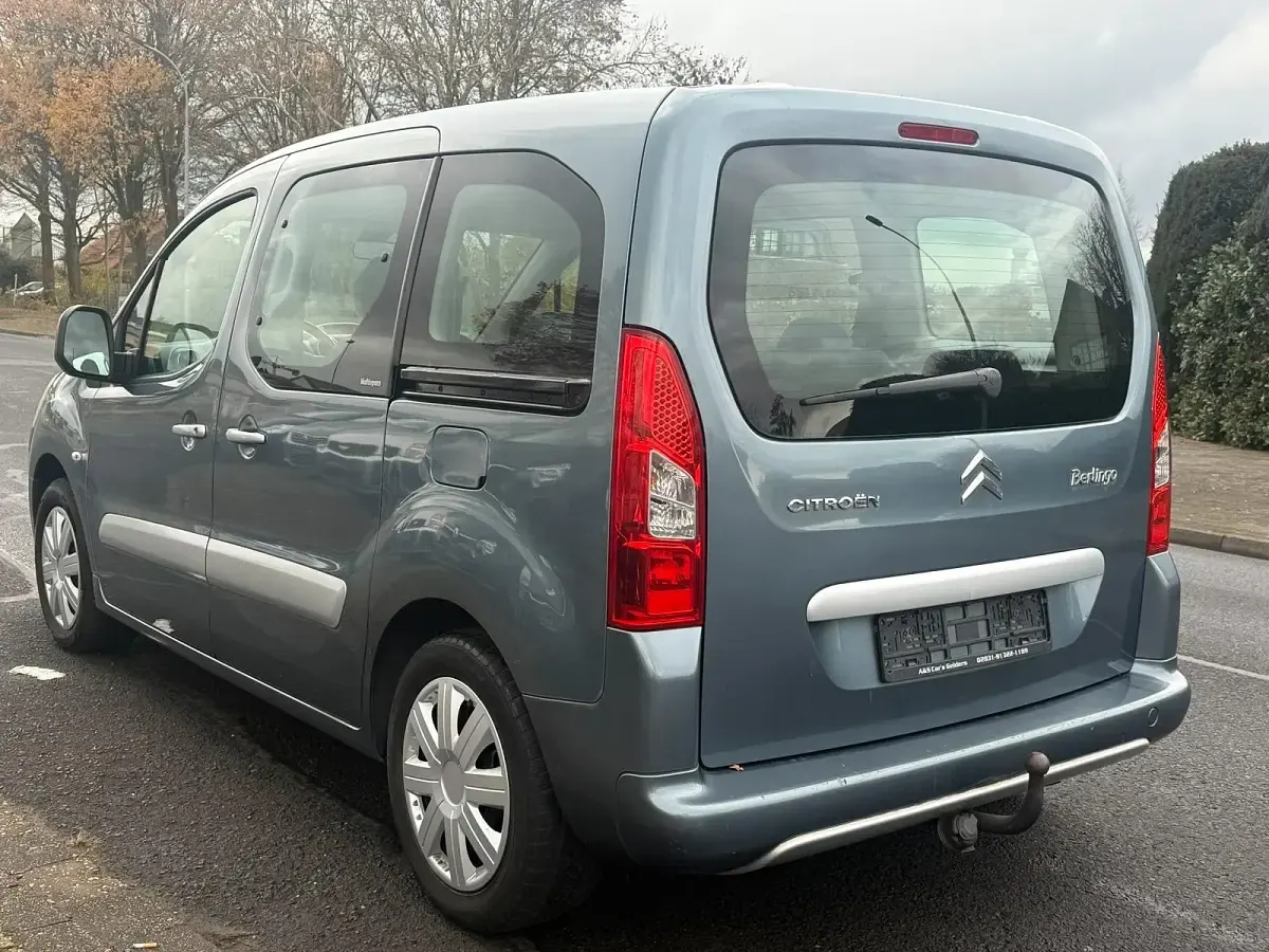 Gebraucht Citroën Berlingo 120 PS (88 kW) 2011 Blau Van / Kleinbus