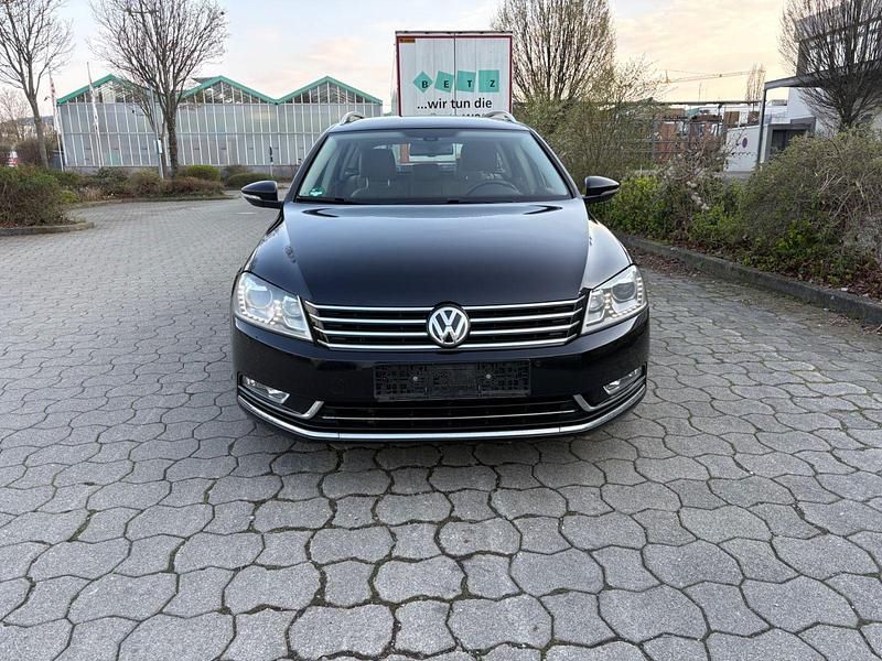 Gebraucht VW Passat Highline 211 PS (155 kW) 2012 Schwarz Kombi