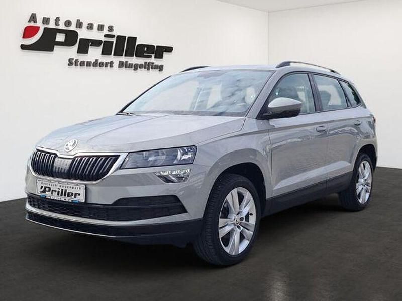 Grau Gebraucht 2020 Skoda Karoq Style SUV | 21.900 € (Fairer Preis) - Bild 1/4