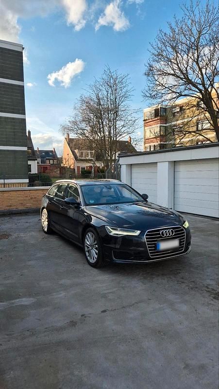 Gebraucht Audi A6 S-Line 218 PS (160 kW) 2015 Blau Kombi