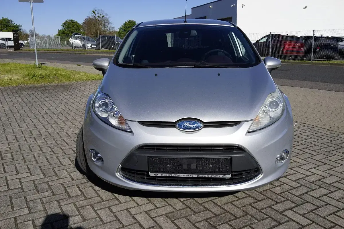 Gebraucht Ford Fiesta Titanium X 97 PS (71 kW) 2010 Silber Kleinwagen
