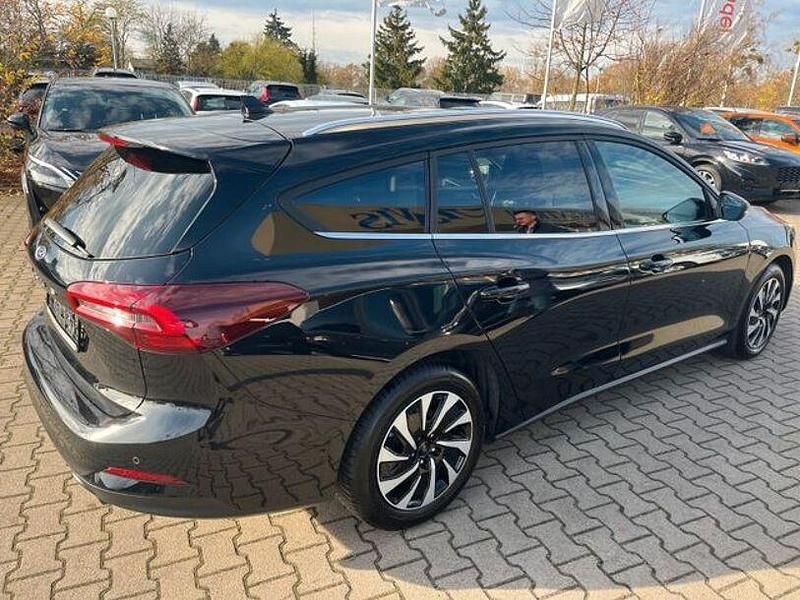 Gebraucht Ford Focus Titanium 116 PS (85 kW) 2025 Schwarz Limousine