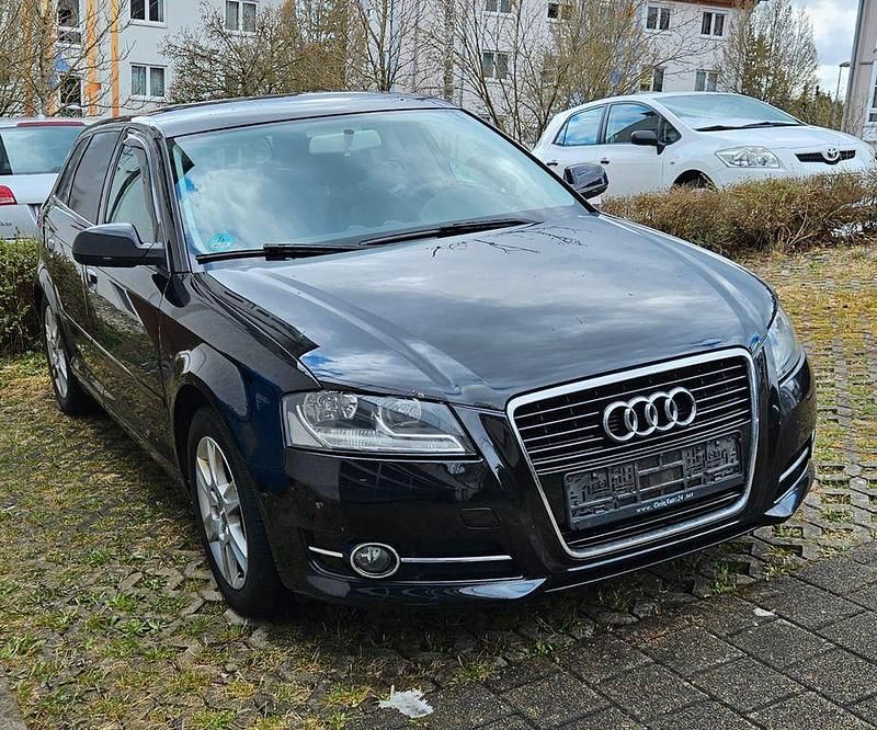 Gebraucht Audi A3 Ambiente 105 PS (77 kW) 2011 Schwarz Kleinwagen