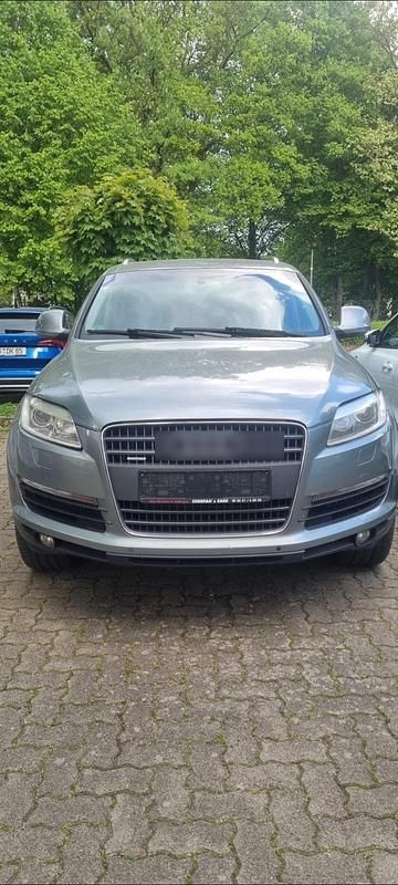 Grau Gebraucht 2006 Audi Q7 S-Line SUV | 5.900 € (Superpreis) - Bild 1/4