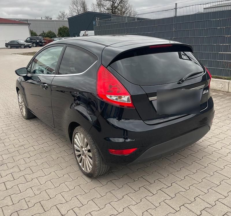 Gebraucht Ford Fiesta 82 PS (60 kW) 2009 Schwarz Kleinwagen