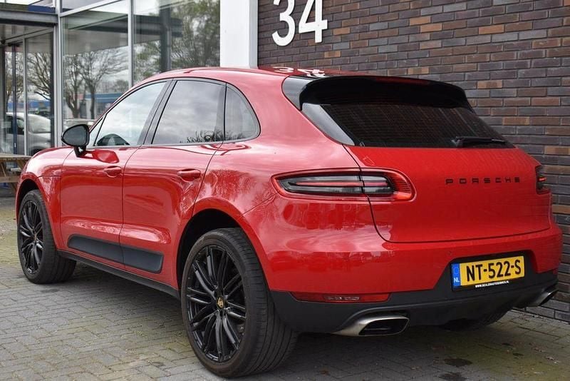 Usado Porsche Macan 252 HP (185 kW) 2017 Vermelho SUV