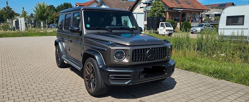 Grau Gebraucht 2023 Mercedes G63 AMG AMG SUV | 189.000 € (Guter Preis) - Bild 1/4