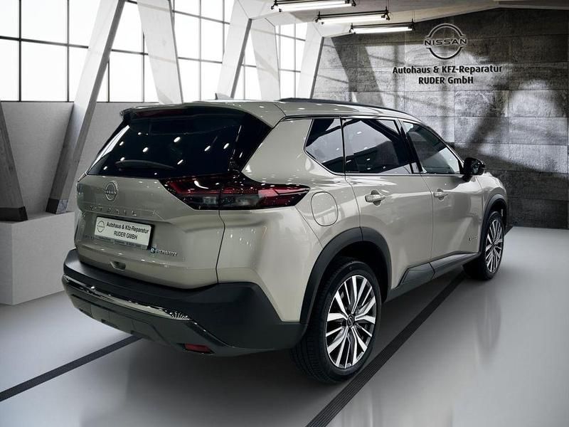 Gebraucht Nissan X-Trail 158 PS (116 kW) 2024 Champagne silver (metallic) SUV