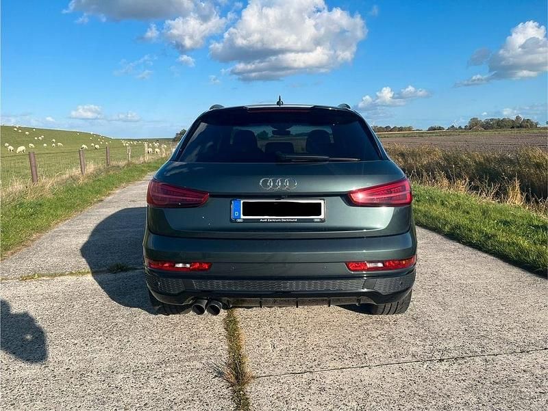 Gebraucht Audi Q3 Competition 150 PS (110 kW) 2018 Grün SUV